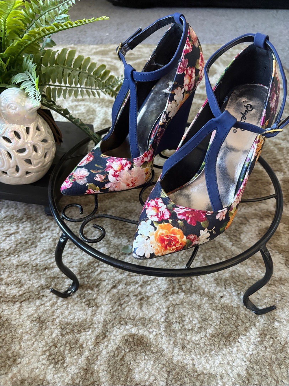 Qupid Navy Floral Pointed T-Strap Heels